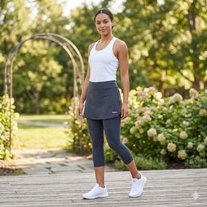 Reebok PlayDry Black Skapri Skirted Capri Leggings Women XS RN104141